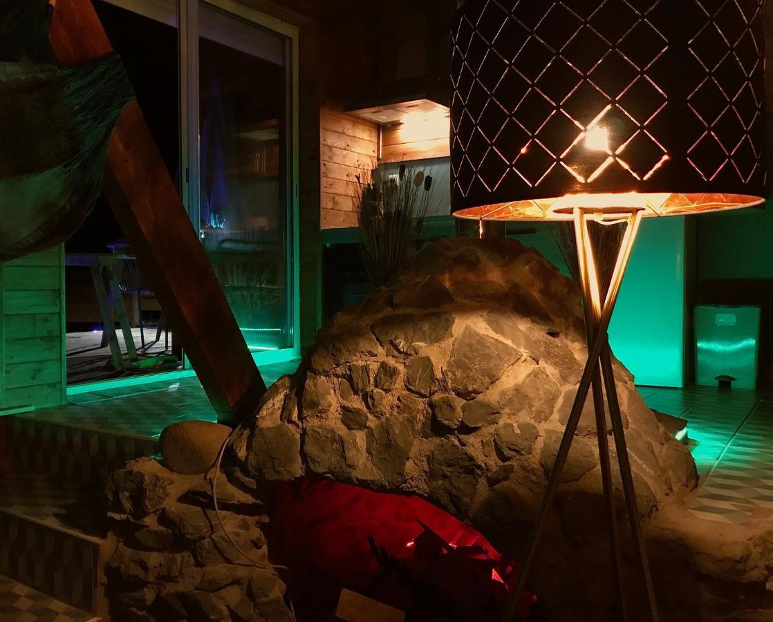 Villa Shangri-La At Concepts En Barousse Créchets Eksteriør bilde